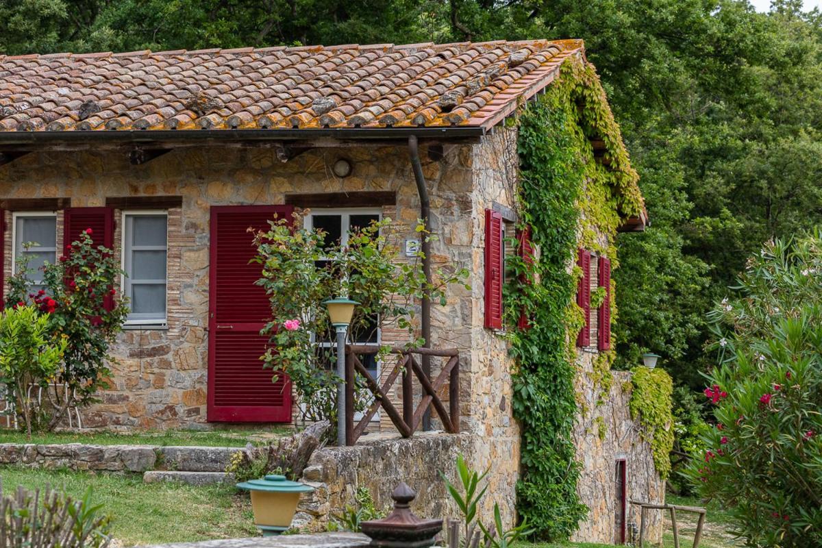 Il Daino Bianco Country Hotel Manciano Εξωτερικό φωτογραφία